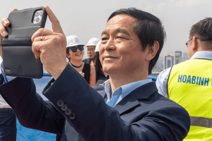 Xây dựng Hòa Bình tiến vào Israel