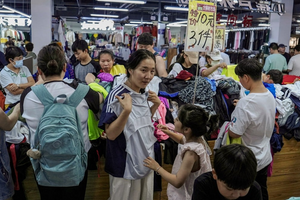 Nền kinh tế lớn thứ 2 thế giới có nguy cơ rơi vào 'vết xe đổ Nhật Bản', chuyên gia cảnh báo khẩn