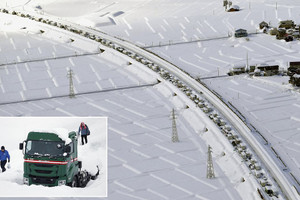 Kinh hoàng tắc đường 23km khiến hơn 3.000 xe mắc kẹt cả đêm