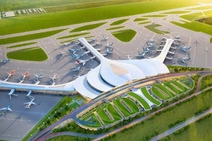 Không nghỉ lễ, 15.000 kỹ sư công nhân dốc toàn lực thi công dự án sân bay lớn nhất Việt Nam