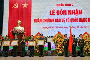 Phong danh hiệu Anh hùng Lực lượng vũ trang nhân dân cho Đại tướng Lê Văn Dũng