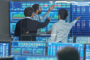 Dòng tiền đầu năm 2026: Nhóm ngành nào đáng chú ý, căng thẳng tại Venezuela có tác động đến TTCK?