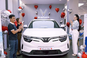 VinFast triển khai chiến dịch “Mãnh liệt vì tương lai xanh” – hỗ trợ toàn dân chuyển đổi sang xe điện