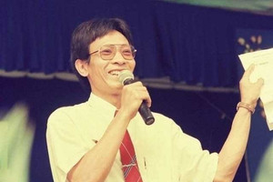 Nam MC được ví như 'linh hồn' Ai là triệu phú: Từng là bình luận viên thể thao, 'tượng đài' của VTV, cuộc sống lúc về hưu gây bất ngờ