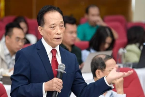 TS. Nguyễn Trí Hiếu cảnh báo: Bất động sản chiếm tới 24% tổng dư nợ tín dụng, nhiều khoản chỉ để ‘ôm đất chờ giá’