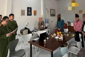 Làm giả hồ sơ mua nhà ở xã hội, Phạm Thị Hồng G. và 2 'cò đất' bị khởi tố