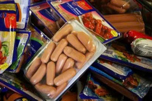 Hơn 1.000 ca nhiễm khuẩn, 216 người tử vong vì một loại thịt nguội phổ biến