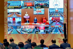 Hai 'đầu tàu' kinh tế cả nước hiến kế gì cho mục tiêu tăng trưởng hai con số?