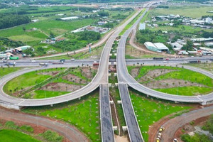 Chỉ ít tháng nữa, siêu sân bay của Việt Nam sẽ vận hành: 8 tuyến đường kết nối đẩy nhanh về đích