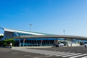 Việt Nam sẽ 'lên đời' sân bay 65 năm tuổi do Mỹ xây dựng nằm gần sát biển Đông