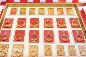 Giá vàng sáng 8/1: Thị trường trong nước diễn biến trái chiều