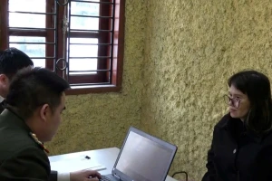 Facebooker Hoàng Thị Hồng Thái bị bắt