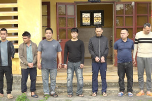 Khám xét nhiều cơ sở trên cả nước, bắt giữ 8 đối tượng trong đường dây đánh bạc 350 tỷ đồng