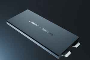 Ra mắt xe máy điện có thể đi 600km sau 5 phút sạc, chịu được nhiệt hơn 100°C