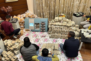 Tịch thu 23kg vàng, hơn 600 tỷ đồng tiền mặt của một doanh nhân