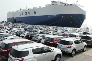 Việt Nam nhập ô tô nhiều nhất từ trước đến nay