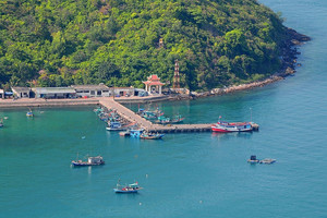 Cách Phú Quốc không xa có một nơi được ví như 'Hạ Long của phương Nam', đẹp đến mức siêu mẫu nổi tiếng phải thốt lên 'khó diễn tả'