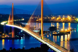 Tựa cây đàn khổng lồ, cầu vượt sông kết thúc sứ mệnh lịch sử của bến phà hơn 50 năm, sử dụng kỹ thuật tiên tiến lần đầu tiên xuất hiện tại Việt Nam