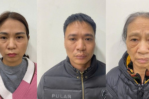 Khám xét nơi ở, bắt khẩn cấp 3 ‘người quen của bác sĩ’