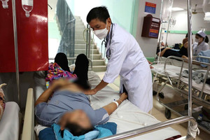 Vụ 125 người nhập viện sau khi ăn bánh mì ở TP. HCM: Chính thức xử phạt chủ cơ sở