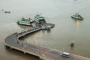Cấm phương tiện này qua phà Cát Lái trong hai ngày