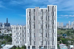 Cư dân chung cư Centana bị 'đảo lộn' do nguồn nước sinh hoạt bị nhiễm dầu diesel