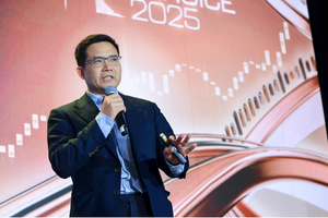 Khát vọng tăng trưởng 2 chữ số và câu hỏi lớn: Tiền ở đâu cho Việt Nam?