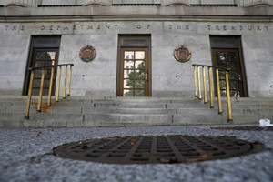 Thu được số tiền lớn chưa từng thấy từ thuế quan, ngân sách Mỹ vẫn thâm hụt kỷ lục