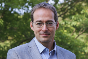 Nhà khoa học nổi tiếng rời Đức chọn về Trung Quốc cống hiến, là tác giả của nhiều công trình đột phá về sinh học cấu trúc