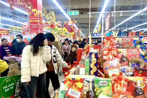 Những món hàng được người Việt 'xuống tiền' nhiều nhất Tết Bính Ngọ 2026