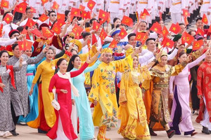 Đề xuất thêm 1 ngày nghỉ lễ chính thức vào Bộ luật Lao động