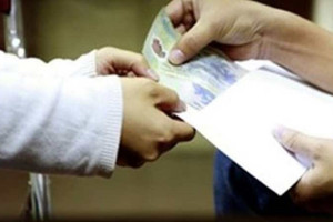 Bắt cán bộ kiểm dịch nhận hối lộ của Công ty đồ hộp Hạ Long