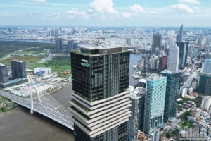 Thủ tướng: Chậm nhất ngày 9/2 phải ra mắt Trung tâm Tài chính Quốc tế tại TPHCM