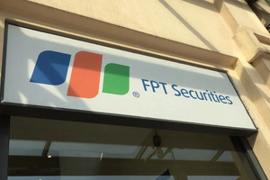 Chủ tịch công ty chứng khoán 12.000 tỷ đồng nộp đơn từ nhiệm