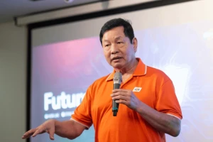 FPT tăng trần trong ngày đón tin vui, Chủ tịch Trương Gia Bình 'bỏ túi' thêm gần 800 tỷ