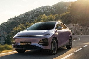 Mẫu SUV điện mạnh tới 294 mã lực, ‘vút ga’ từ 0-100km chỉ trong 6,94 giây: Thiết kế đẹp, nội thất có hệ thống đèn 256 màu, ghế chỉnh điện, giá có ‘rẻ như cho’?