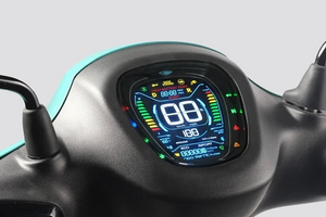 Giá rẻ, sạc nhanh, xe máy điện mới ra mắt chạy tới 113 km/lần sạc
