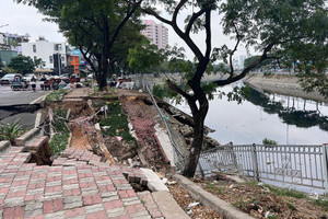 Mặt đường bất ngờ ‘gãy đôi’