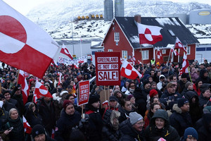 Châu Âu họp khẩn, cảnh báo 'giáng đòn' 108 tỷ USD trả đũa ông Trump