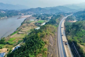 Hình ảnh cao tốc Nội Bài - Lào Cai sau hơn 3 tháng thi công mở rộng
