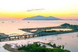 Thành phố rộng nhất Việt Nam sẽ làm tuyến đường ven sông kết nối đến mô hình kinh tế mới của cả nước