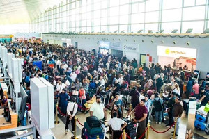 Sân bay Phú Quốc lập kỷ lục, xuất hiện cảnh tượng 'chưa từng có'