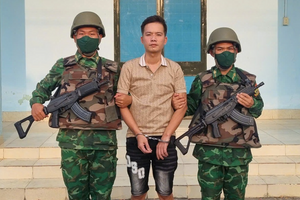 Bắt Nguyễn Chí Hòa SN 1990 vừa nhập cảnh từ Campuchia về Việt Nam