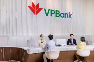Thu nhập tăng vọt, nhân viên VPBank vẫn 'đuối sức' không mua được 3 chỉ vàng/tháng