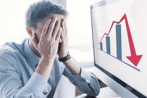 Cổ phiếu giảm sàn, chủ tịch một công ty chứng khoán đăng ký bán hơn 21 triệu cổ phiếu