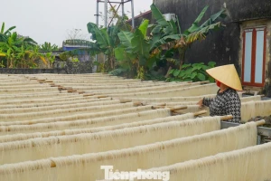 Làng miến gạo trăm năm tuổi nổi tiếng xứ Thanh tất bật vào Tết