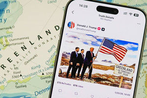 Châu Âu tuyên bố 'đóng băng' vô thời hạn thỏa thuận thương mại với Mỹ