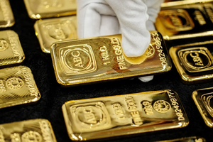 Giá vàng hôm nay 21/1: Phá kỷ lục lịch sử vì địa chính trị 'nóng lên', trái phiếu Nhật Bản bị bán tháo ồ ạt