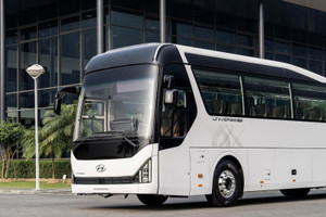 Hyundai tung 'siêu xe khách' 47 chỗ giá 4,5 tỷ đồng