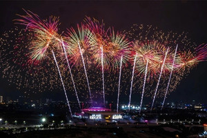 Tối nay, đứng ở đâu để xem trọn vẹn màn pháo hoa lớn nhất Hà Nội từ trước đến nay?